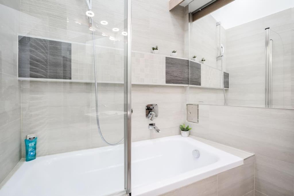 Apartmán Szalag Utca 6 Luxurious Flat Castle District Budapešť Exteriér fotografie