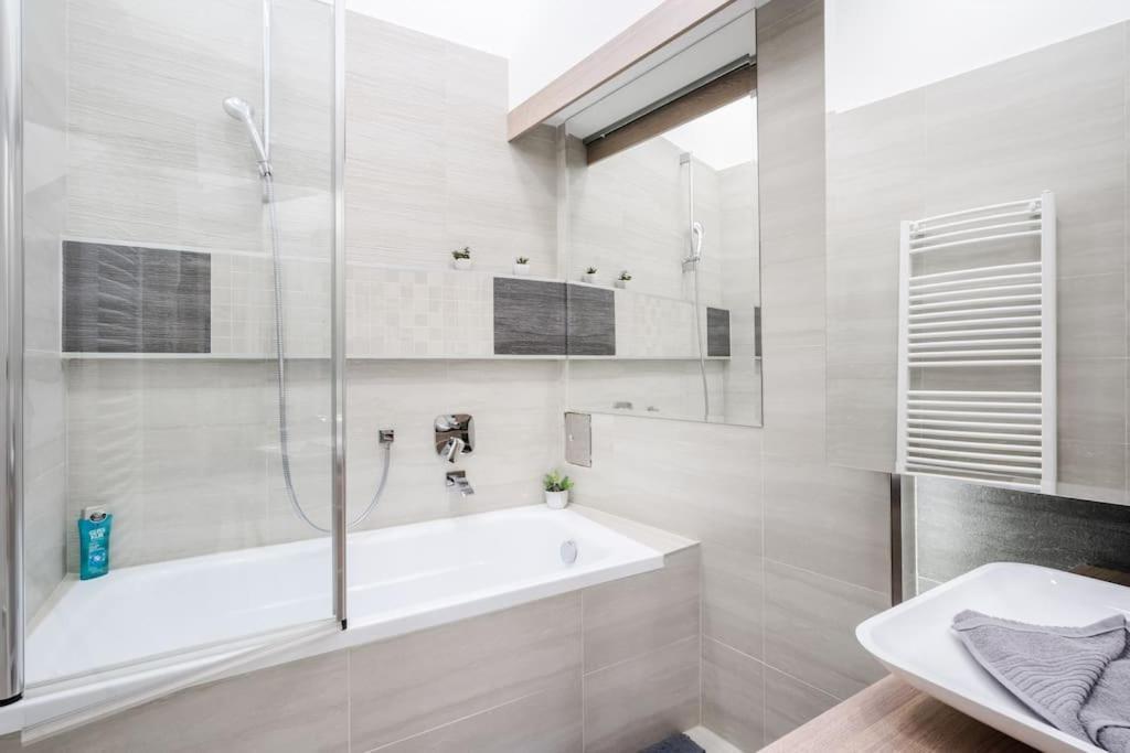 Apartmán Szalag Utca 6 Luxurious Flat Castle District Budapešť Exteriér fotografie